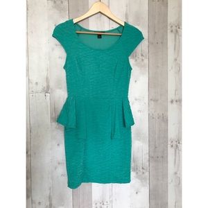 S O L D | Forever 21 Peplum Dress